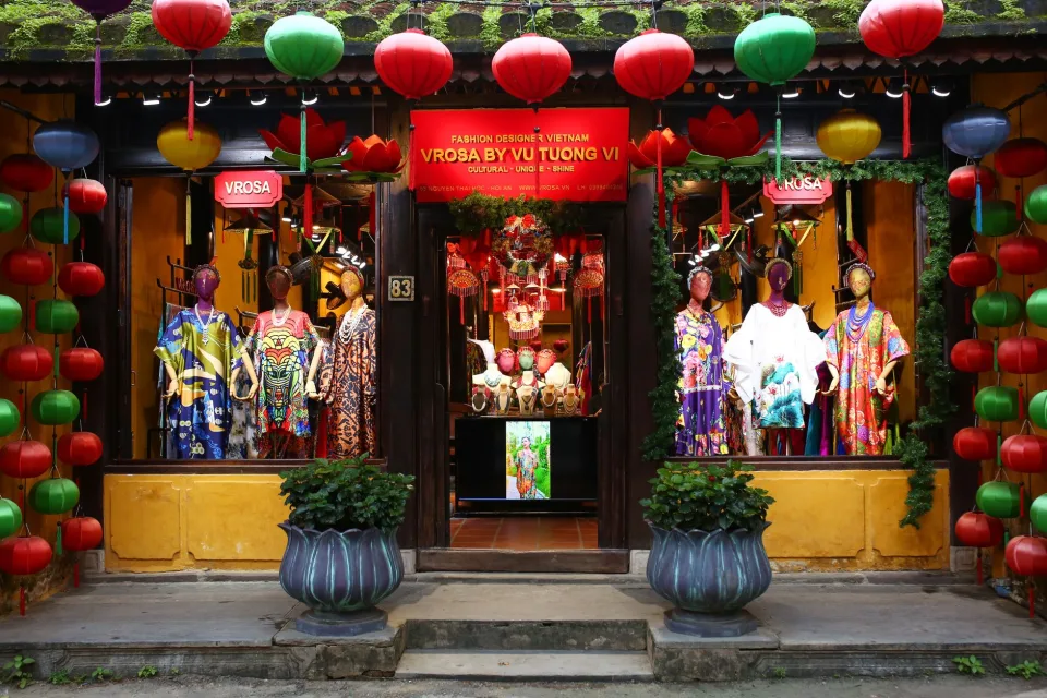 Váy liền thân